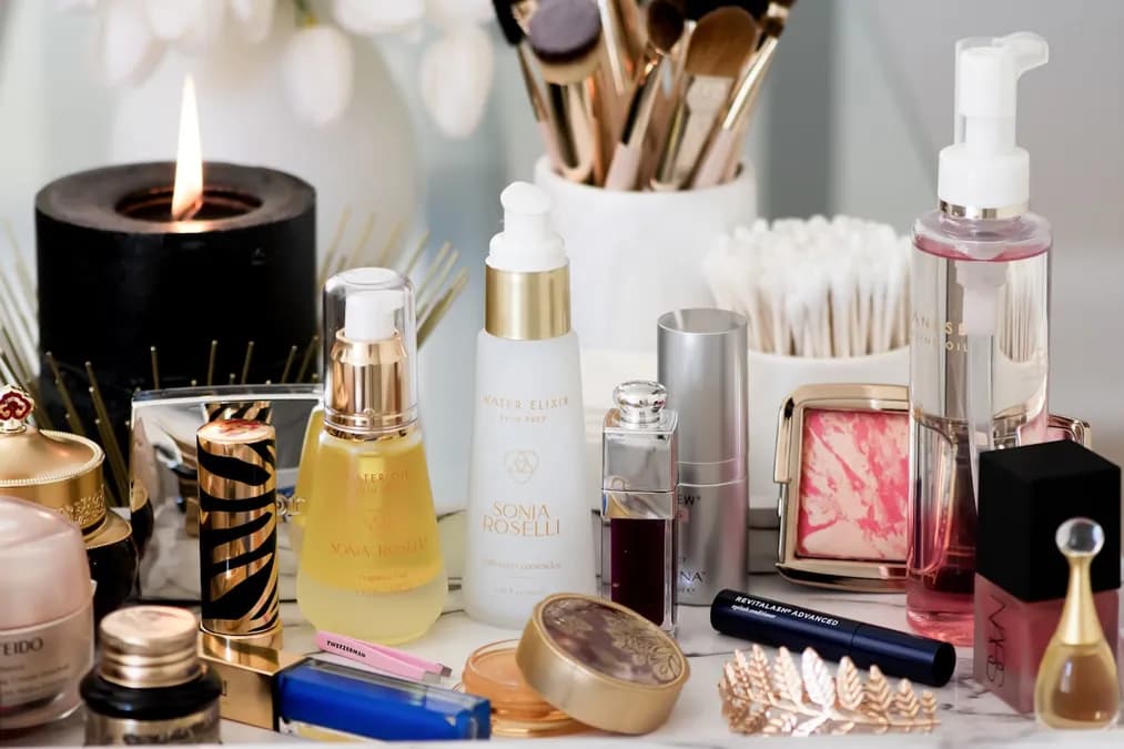 Cosmétiques naturels : faut-il les faire maison ou les acheter bio en boutique ?