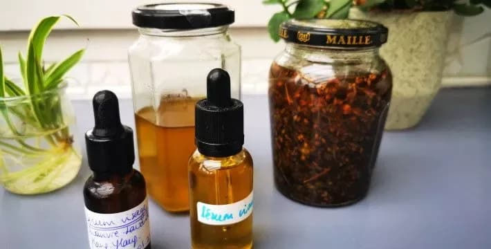 Créer son sérum visage naturel avec de l'huile végétale